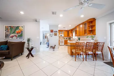 10210 SW 191st St, Cutler Bay, FL 33157 - Photo 5