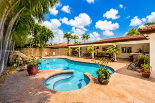 10210 SW 191st St, Cutler Bay, FL 33157 - Photo 5