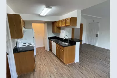 8739 NW 39th St #8739, Sunrise, FL 33351 - Photo 5