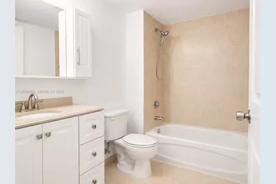275 NE 18th St #1510, Miami, FL 33132 - Photo 5