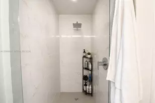 16385 Biscayne Blvd, North Miami Beach, FL 33160 - Photo 13