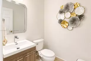 1135 Cherrypalm Ln, Hollywood, FL 33019 - Photo 15