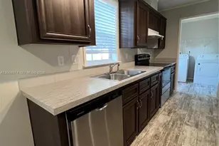 22992 Tradewind Rd, Boca Raton, FL 33428 - Photo 15