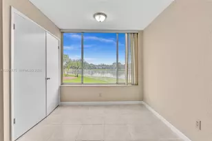2880 N Oakland Forest Dr, Oakland Park, FL 33309 - Photo 9