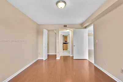 2880 N Oakland Forest Dr #110, Oakland Park, FL 33309 - Photo 13