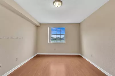 2880 N Oakland Forest Dr #110, Oakland Park, FL 33309 - Photo 11