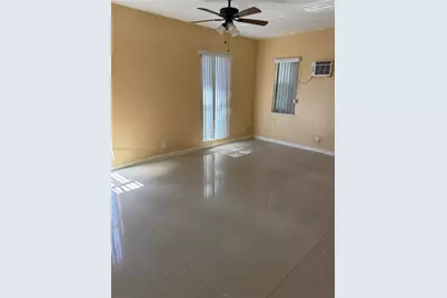 695 NE 151st St #3, Miami, FL 33162 - Photo 5