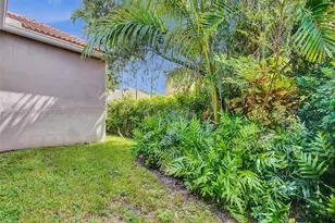 938 Bluewood Terrace, Weston, FL 33327 - Photo 7