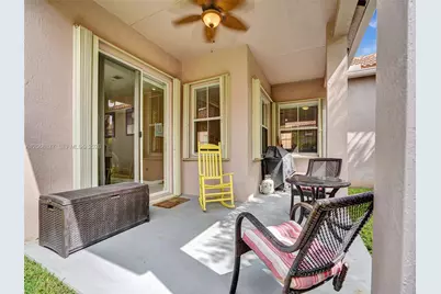938 Bluewood Ter, Weston, FL 33327 - Photo 3