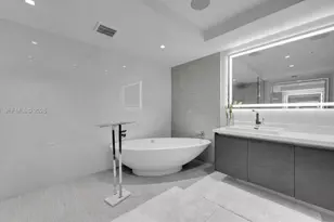 330 Sunny Isles Blvd, Sunny Isles Beach, FL 33160 - Photo 21