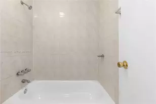 345 W 68th St, Hialeah, FL 33014 - Photo 17