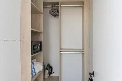 225 N Miami Ave #1702, Miami, FL 33128 - Photo 7