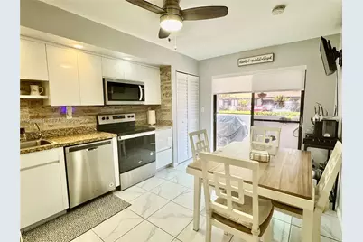 7049 Marlberry Ln #7049, Tamarac, FL 33321 - Photo 7