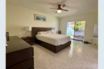 7049 Marlberry Ln #7049, Tamarac, FL 33321 - Photo 9
