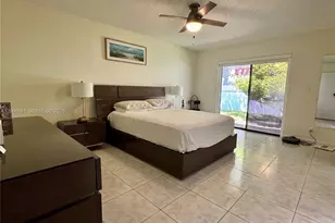 7049 Marlberry Ln, Tamarac, FL 33321 - Photo 9