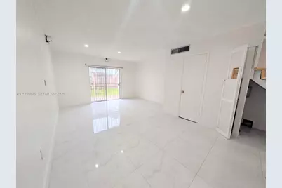 21 SW 109th Ave #B5, Sweetwater, FL 33174 - Photo 5