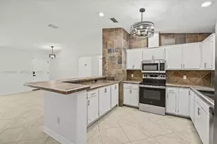 502 NW Goldcoast Ave, Port Saint Lucie, FL 34983 - Photo 11