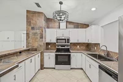 502 NW Goldcoast Ave, Port Saint Lucie, FL 34983 - Photo 9