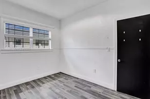 1161 NE 202nd St, Miami, FL 33179 - Photo 27