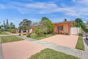 1161 NE 202nd St, Miami, FL 33179 - Photo 3