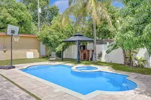 1161 NE 202nd St, Miami, FL 33179 - Photo 43