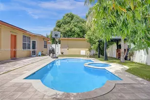 1161 NE 202nd St, Miami, FL 33179 - Photo 41