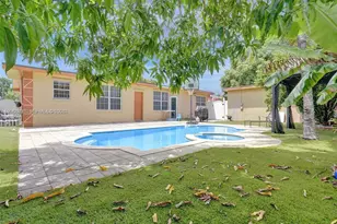 1161 NE 202nd St, Miami, FL 33179 - Photo 39