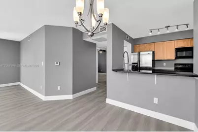 2881 N Oakland Forest Dr #112, Oakland Park, FL 33309 - Photo 5