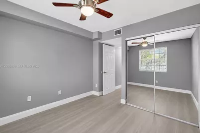 2881 N Oakland Forest Dr #112, Oakland Park, FL 33309 - Photo 13