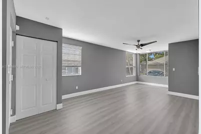 2881 N Oakland Forest Dr #112, Oakland Park, FL 33309 - Photo 3