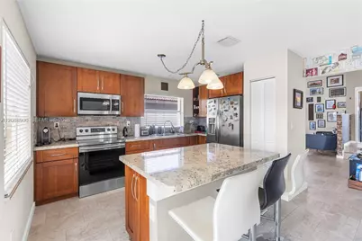 12614 NW 12th Ct, Sunrise, FL 33323 - Photo 3