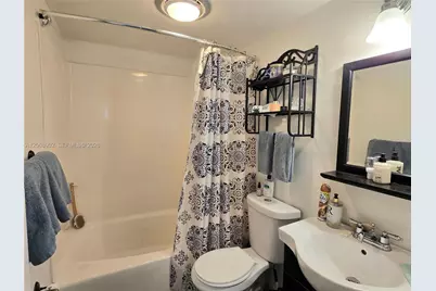 16330 Oak Walk, Miami Lakes, FL 33014 - Photo 15