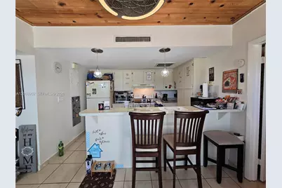 16330 Oak Walk, Miami Lakes, FL 33014 - Photo 7