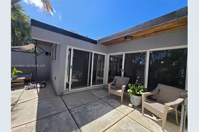 16330 Oak Walk, Miami Lakes, FL 33014 - Photo 29