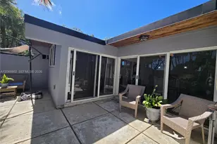 16330 Oak Walk, Miami Lakes, FL 33014 - Photo 29