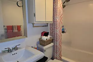 16330 Oak Walk, Miami Lakes, FL 33014 - Photo 19