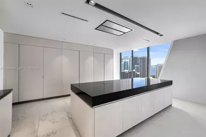 1000 Biscayne Blvd #3901, Miami, FL 33132 - Photo 23