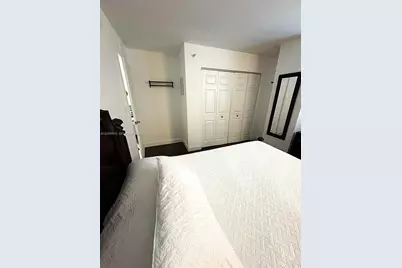 800 N Miami Ave #E-905, Miami, FL 33136 - Photo 5