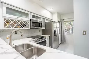 2517 SW 83rd Terrace, Miramar, FL 33025 - Photo 11