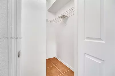 11601 SW 2nd St #21308, Pembroke Pines, FL 33025 - Photo 3