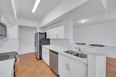 11601 SW 2nd St #21308, Pembroke Pines, FL 33025 - Photo 17
