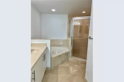 7900 Harbor Island Dr #608, North Bay Village, FL 33141 - Photo 3
