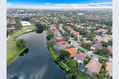1413 SW 158th Ave, Pembroke Pines, FL 33027 - Photo 35