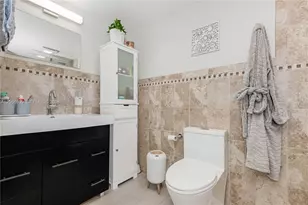 8201 NW 8th St, Miami, FL 33126 - Photo 17