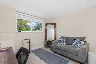 8201 NW 8th St, Miami, FL 33126 - Photo 19