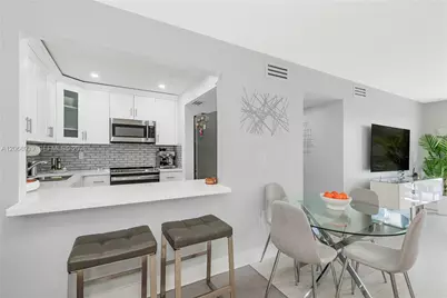 8201 NW 8th St #1-204, Miami, FL 33126 - Photo 9