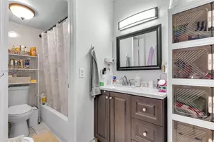 8895 Fontainebleau Blvd, Miami, FL 33172 - Photo 13