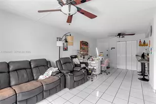 8895 Fontainebleau Blvd, Miami, FL 33172 - Photo 5