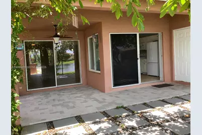 7050 SW 164th Ct, Miami, FL 33193 - Photo 3