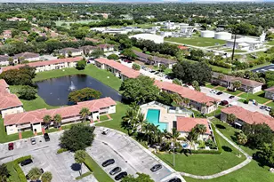10168 Twin Lakes Dr, Coral Springs, FL 33071 - Photo 11